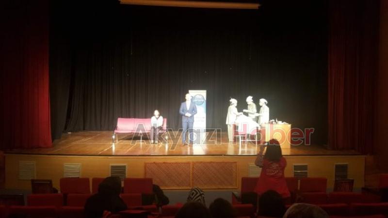 Baba adlı tiyatro oyunu Sakarya birincisi oldu 