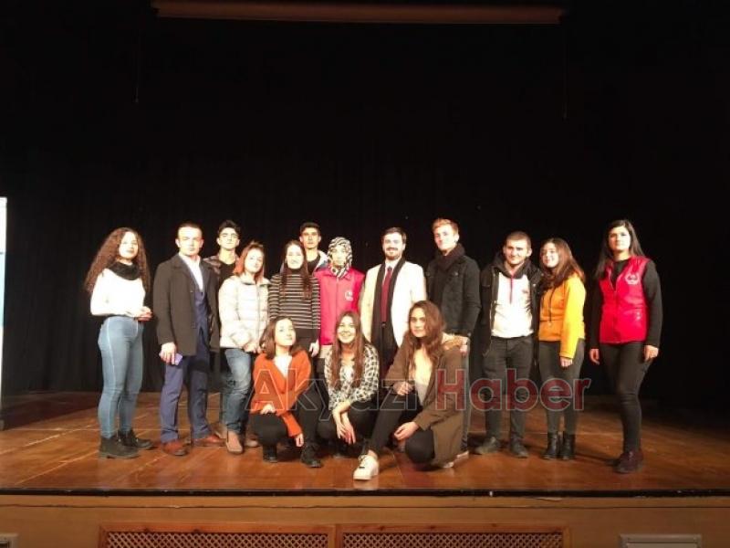 Baba adlı tiyatro oyunu Sakarya birincisi oldu 