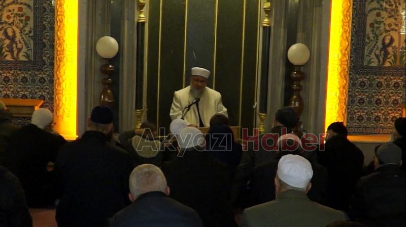 Baba Oğul Aynı Safta Namaz Kıldı