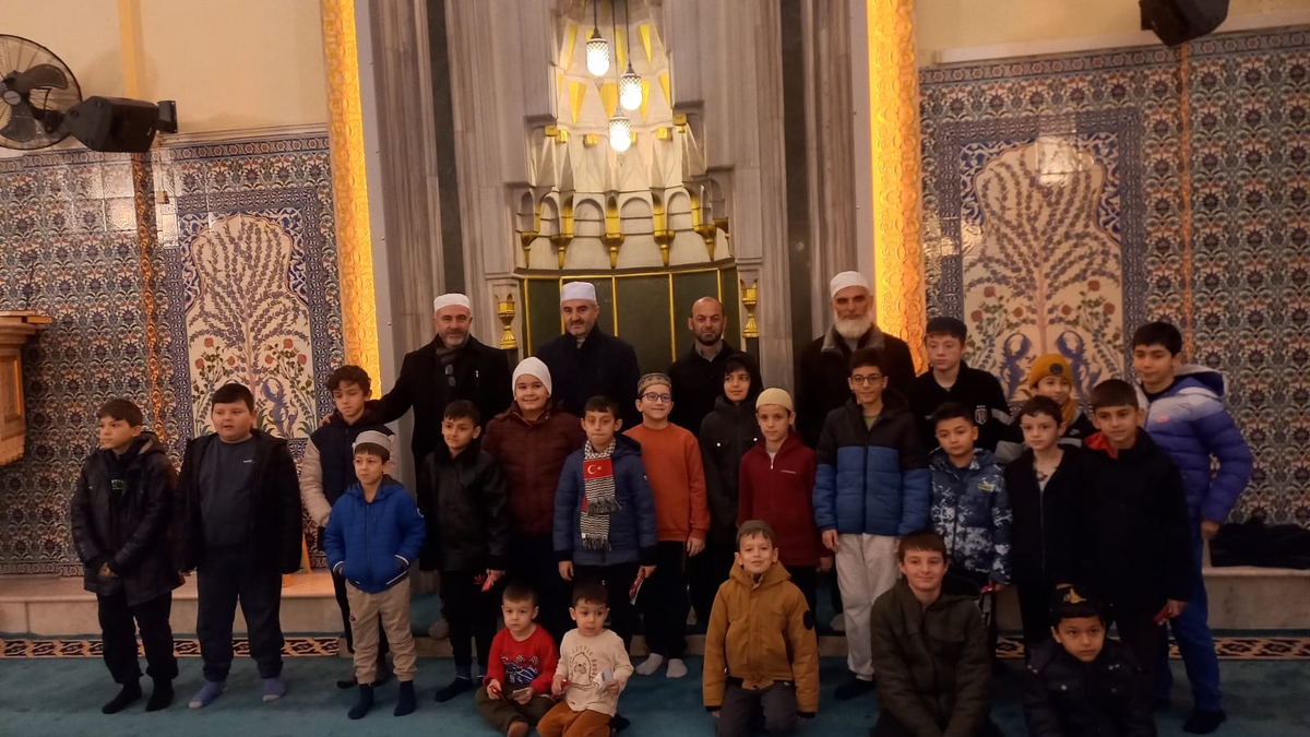 Baba-Oğul Aynı Safta Programına yoğun ilgi