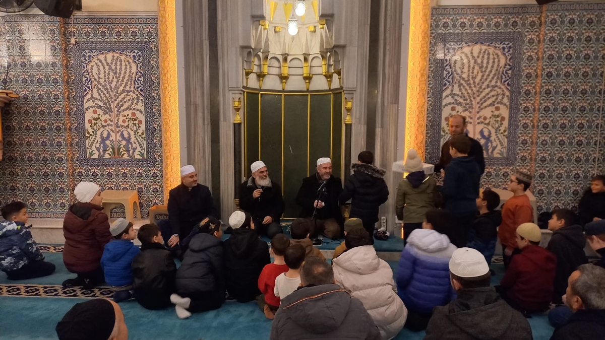 Baba-Oğul Aynı Safta Programına yoğun ilgi