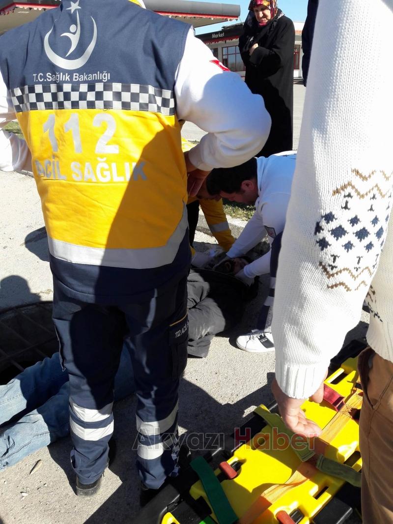 Baba Oğul Motosikletten Düşerek Yaralandılar