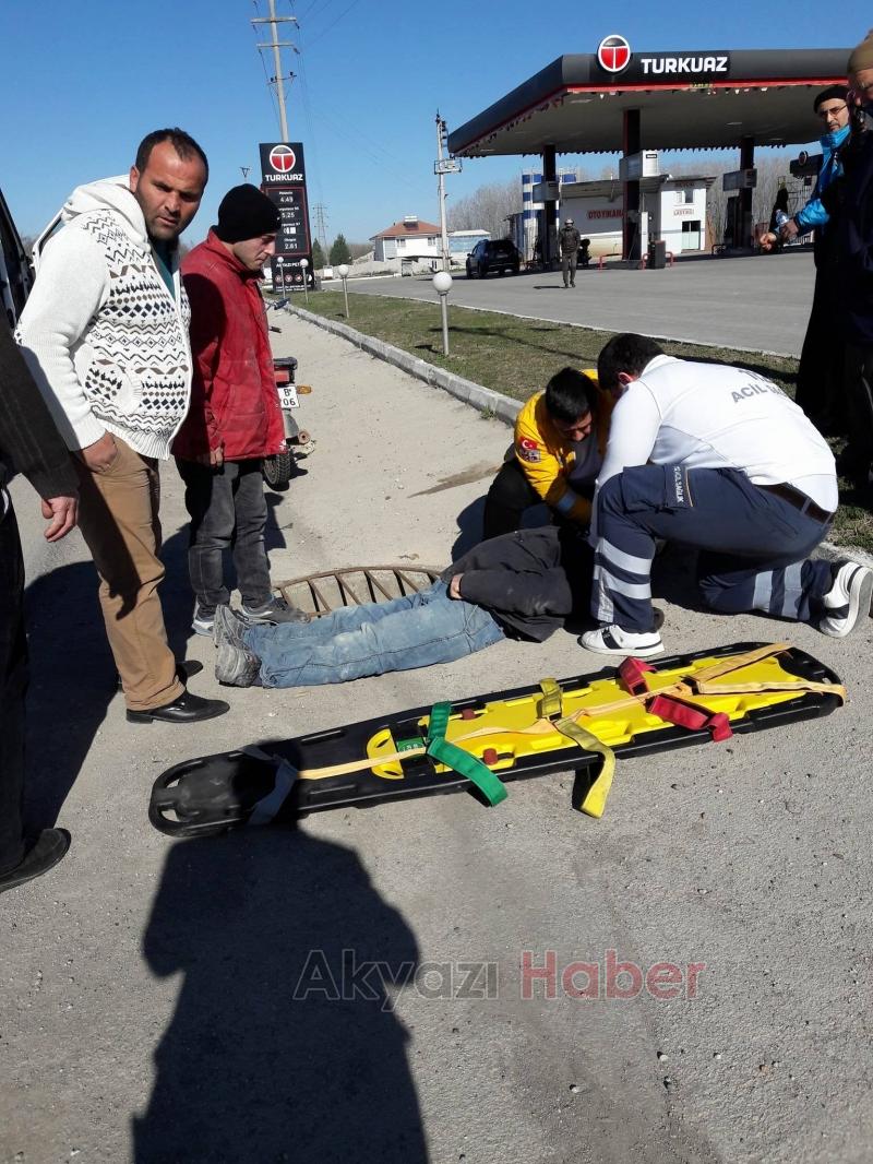 Baba Oğul Motosikletten Düşerek Yaralandılar