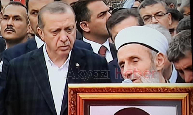 Babanın en zor görevi! Şehit oğlunun cenaze namazını kıldırdı 