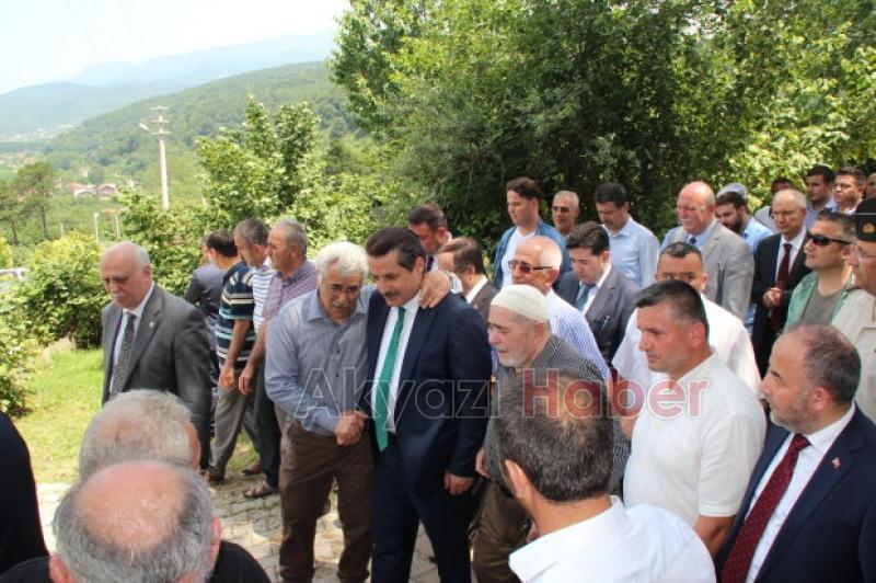 Bakan Faruk Çelik Akyazıda