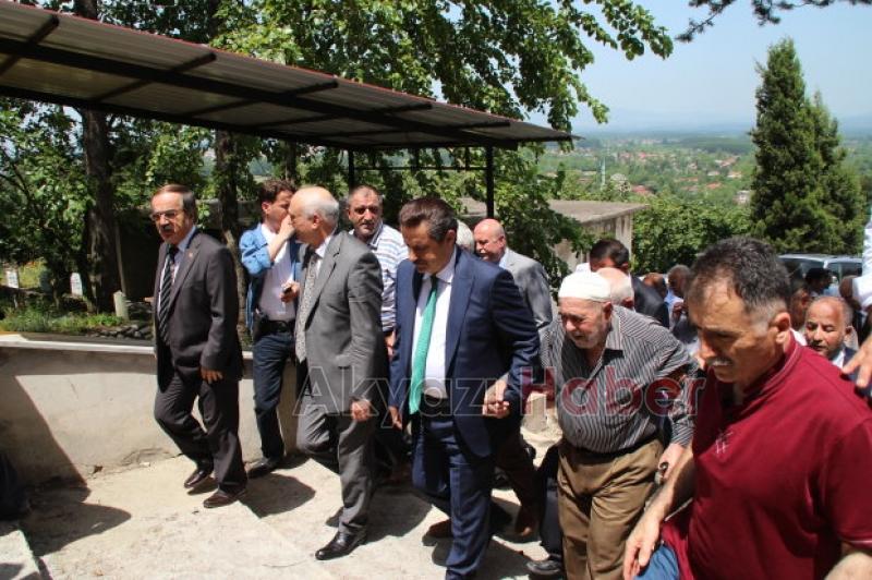 Bakan Faruk Çelik Akyazıda