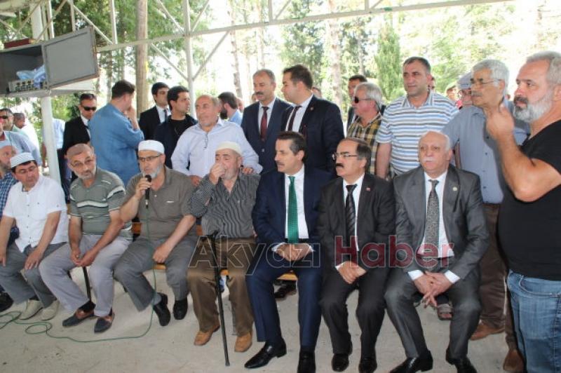 Bakan Faruk Çelik Akyazıda