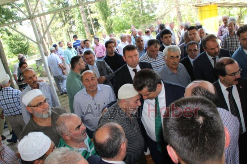 Bakan Faruk Çelik Akyazıda