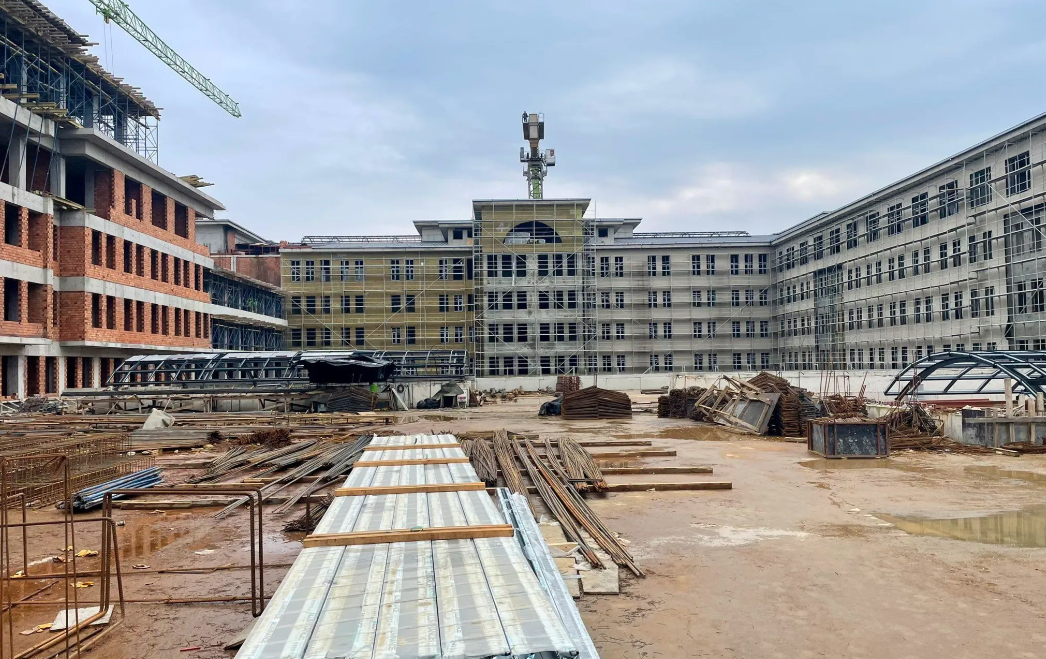 Bakan Gürlek yeni Sakarya Adliyesi inşaatını inceledi