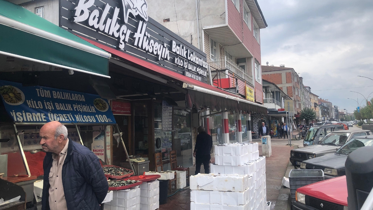 Balıkçı Hüseyin Akyazı Şubesi  Taptaze Balıkta Tek Fiyat Kampanyası Başladı.
