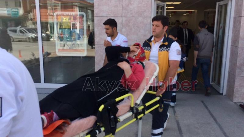 Bankada Aniden Yere Yığıldı