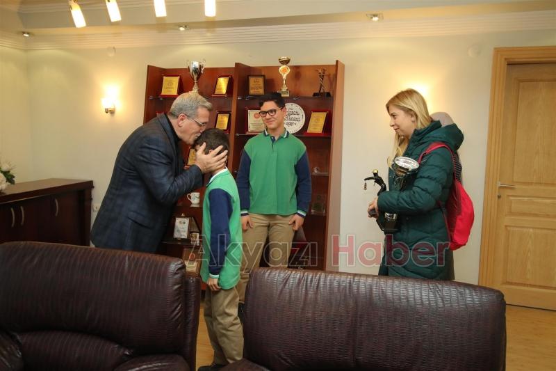 BAŞARILI JUDO EKİBİNDEN BAŞKANA ZİYARET