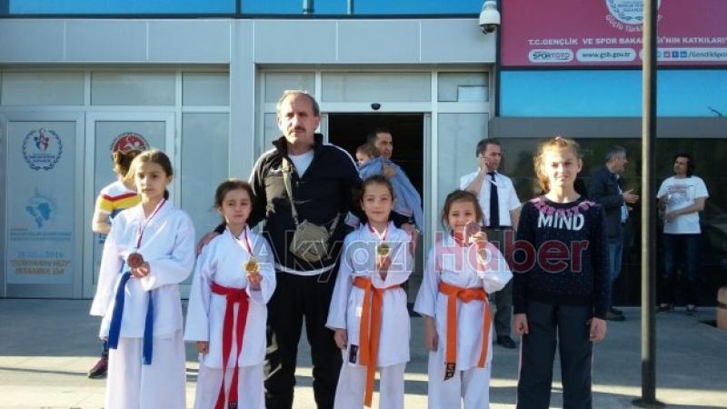 Başarılı Sporculara İstanbul Gezisi