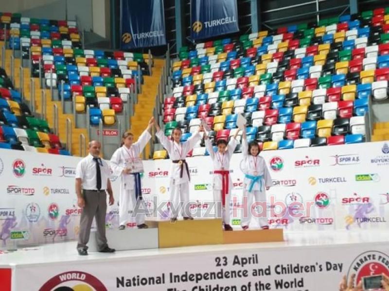 Başarılı Sporculara İstanbul Gezisi