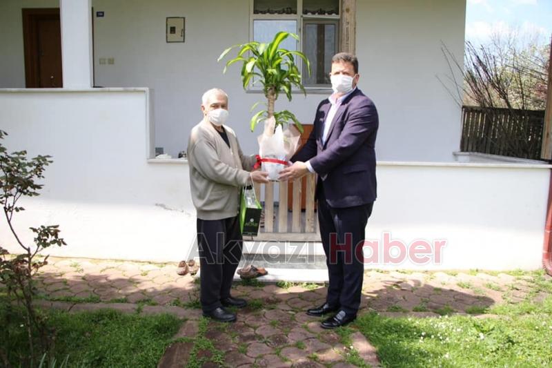 Başkan 65 yaş Üstü Basın Mensuplarına ziyaret etti