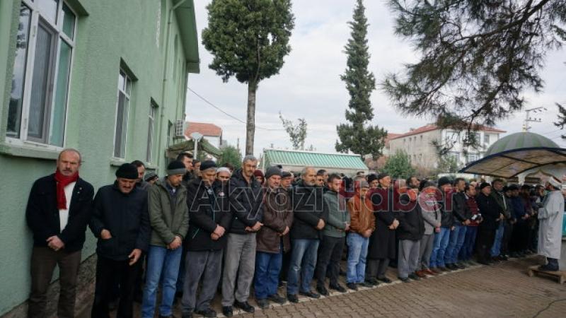 Başkan Ailesi Büyüğünü Defnetti