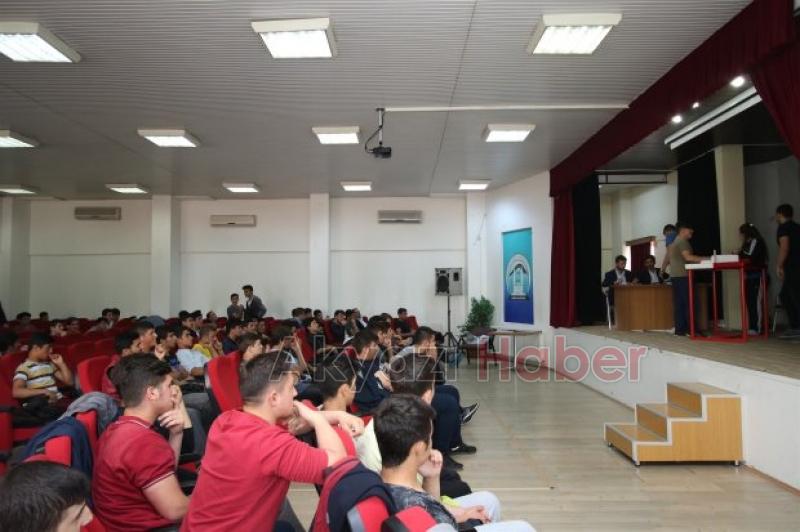  BAŞKAN AKCAN BİLEK GÜREŞİ TURNUVASINI YAKINDAN TAKİP ETTİ