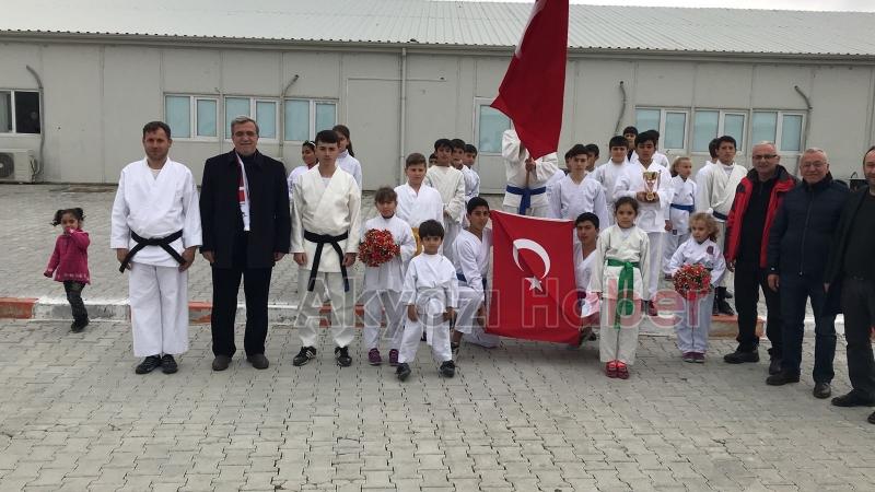 BAŞKAN AKCAN İDLİB DE