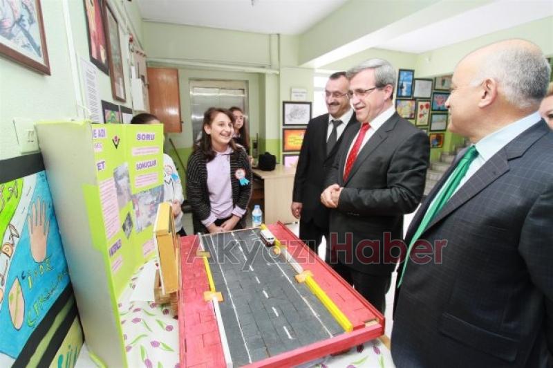 BAŞKAN AKCAN MADANOĞLU O.O TÜBİTAK 4006 BİLİM FUARINI YERİNDE İNCELEDİ