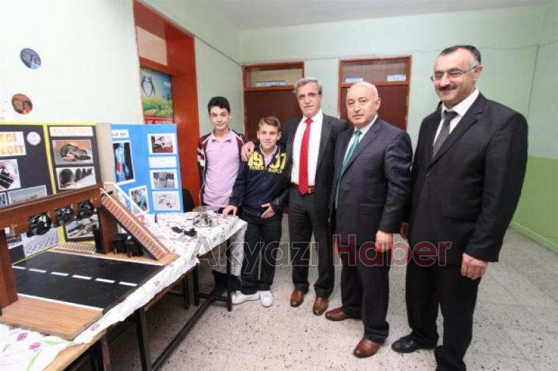 BAŞKAN AKCAN MADANOĞLU O.O TÜBİTAK 4006 BİLİM FUARINI YERİNDE İNCELEDİ