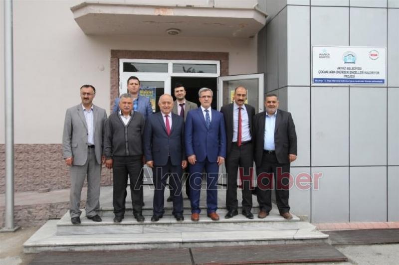 BAŞKAN AKCAN ÖĞRENCİLERİN DAVETİNİ GERİ ÇEVİRMEDİ