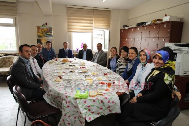 BAŞKAN AKCAN ÖĞRENCİLERİN DAVETİNİ GERİ ÇEVİRMEDİ