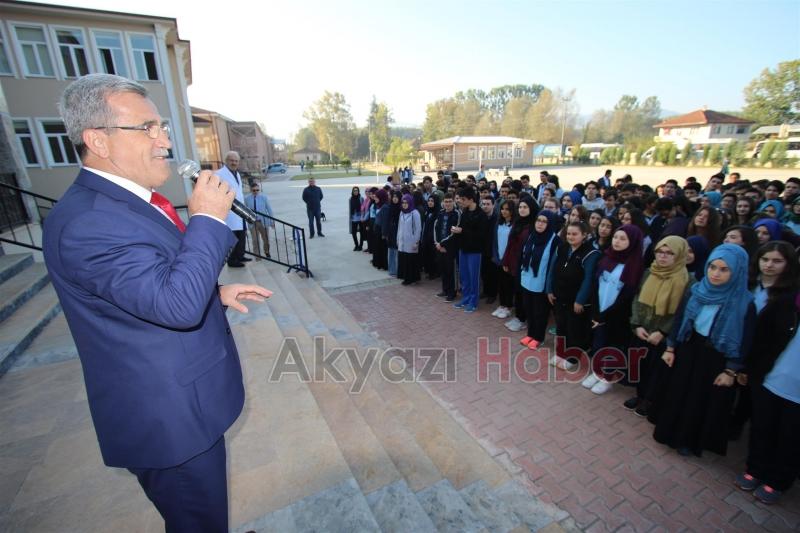 BAŞKAN AKCAN OKUL ZİYARETLERİNE DEVAM EDİYOR