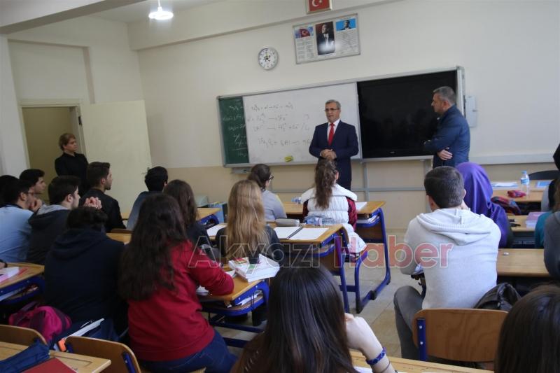 BAŞKAN AKCAN OKUL ZİYARETLERİNE DEVAM EDİYOR