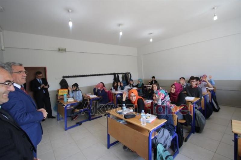 BAŞKAN AKCAN OKUL ZİYARETLERİNE ve FETÖ UYARILARINA DEVAM EDİYOR