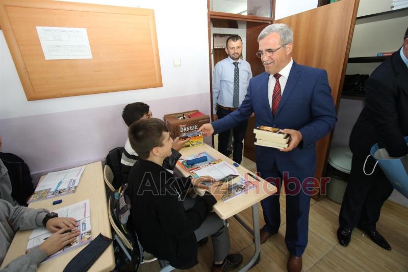 BAŞKAN AKCAN YENİ EĞİTİM ÖĞRETİM YILI ZİYARETLERİNE BAŞLADI