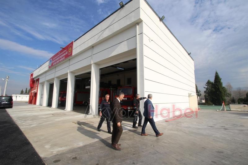 Başkan Akcan’dan Yeni Akyazı İtfaiye Binasına Ziyaret