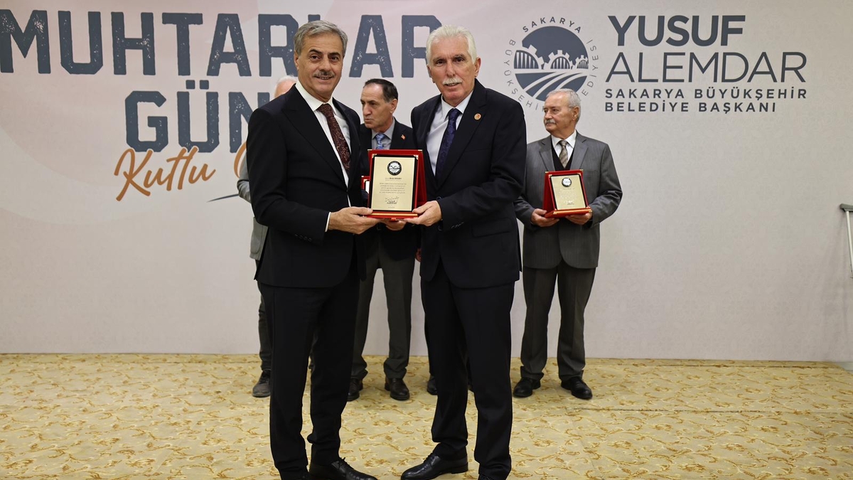 Başkan Alemdar, 16 mahallenin muhtarları ile buluştu