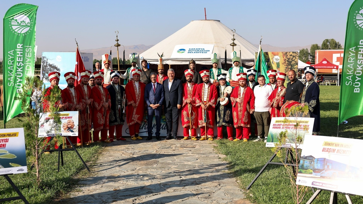 Başkan Alemdar Ahlat ve Malazgirt’teydi