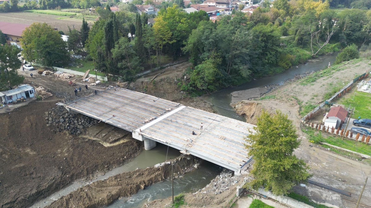 Başkan Alemdar Akyazı’da yatırımları inceledi