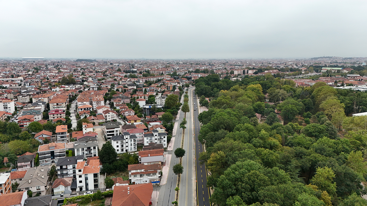 Başkan Alemdar metrobüste vatandaşlarla yolculuk etti, talepleri dinledi