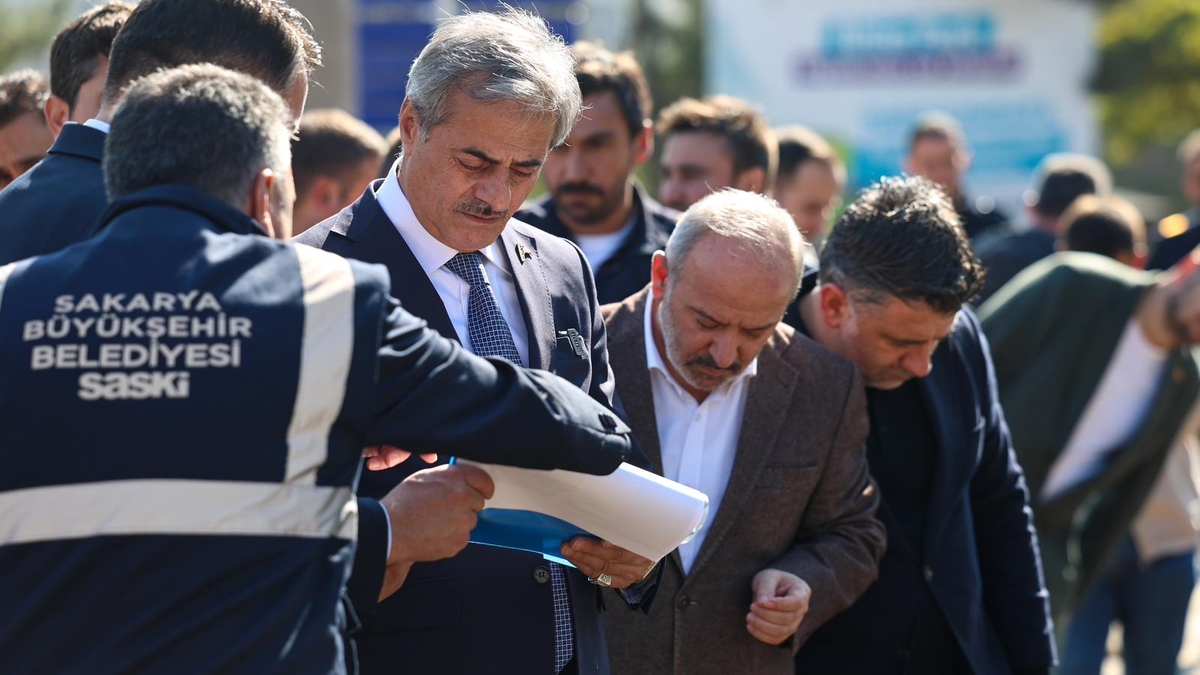 Başkan Alemdar Söğütlü'de altyapı çalışmalarını inceledi