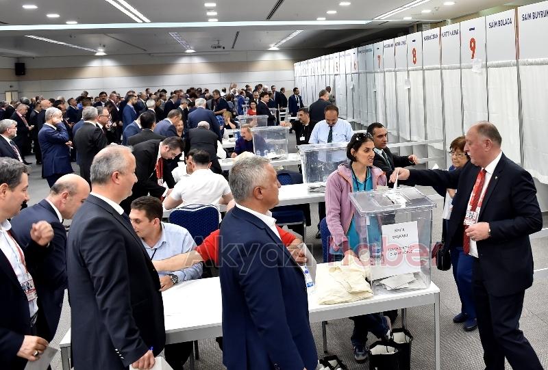 BAŞKAN BAYRAKTAR TOBB DA YENİDEN GÖREVE GELDi