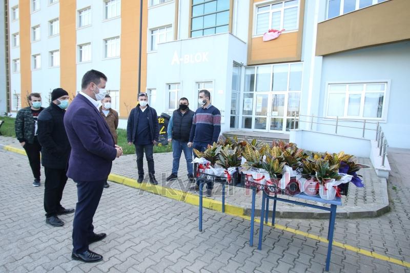 Başkan Soykan Sağlık Çalışanlarının Kandilini Kutladı