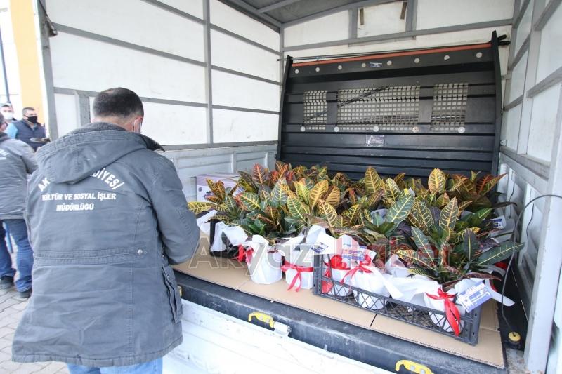 Başkan Soykan Sağlık Çalışanlarının Kandilini Kutladı