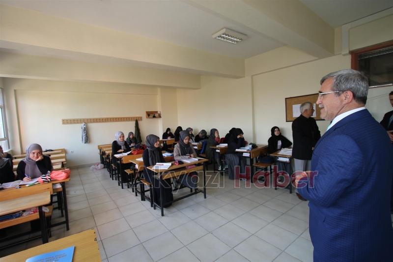  BAŞKAN'DAN İMAMHATİP LİSESİNE ZİYARET