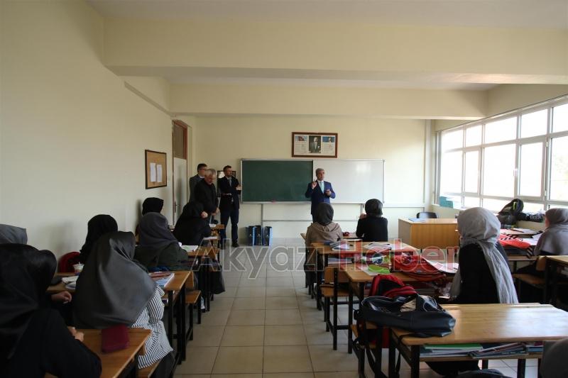  BAŞKAN'DAN İMAMHATİP LİSESİNE ZİYARET