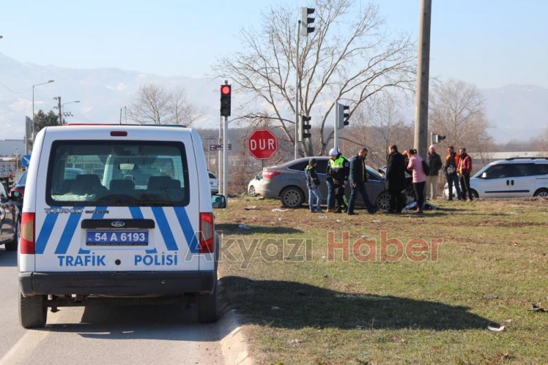 Batakköy Kavşağı Trafik Kazası 5 Yaralı