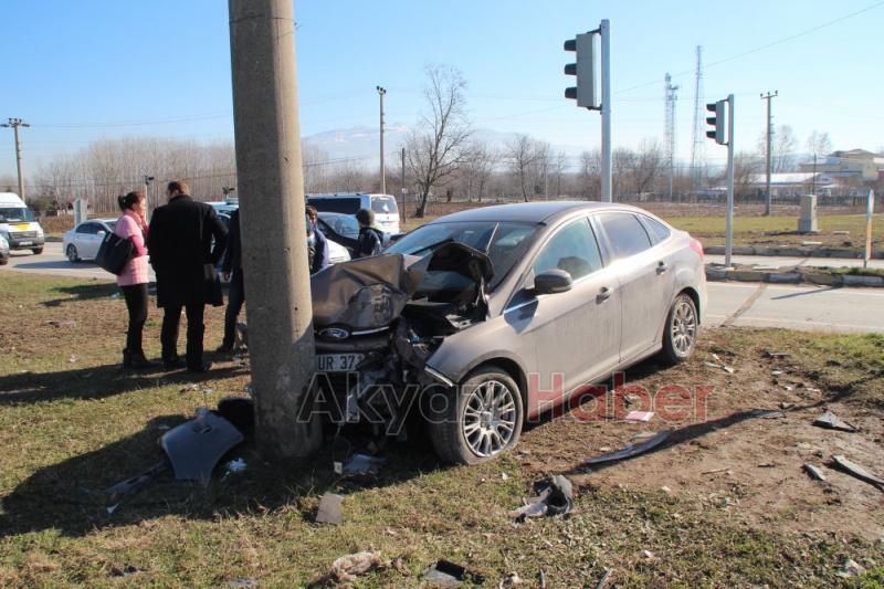Batakköy Kavşağı Trafik Kazası 5 Yaralı