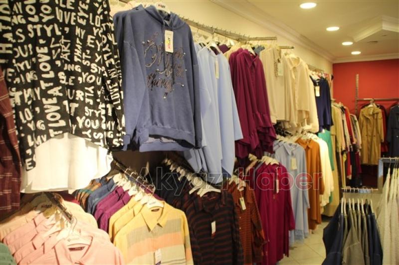 Bayan Giyimde Şıklığın Adresi Özdemir Konfeksiyon