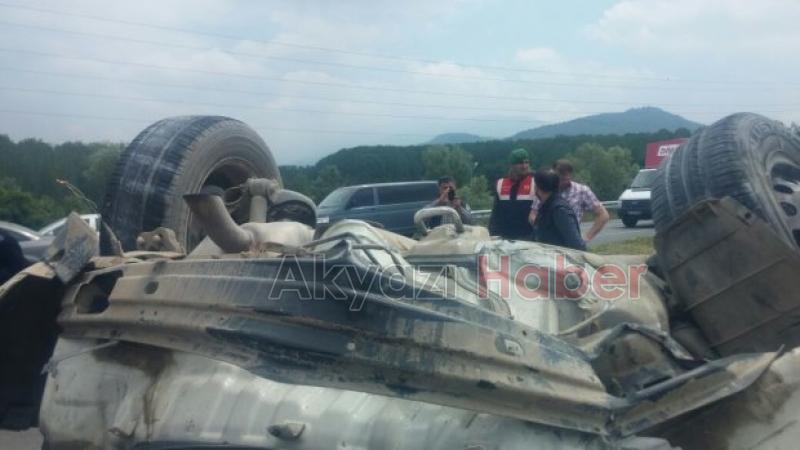 Bayan Sürücü Hakimiyetini Kaybederek Takla Attı