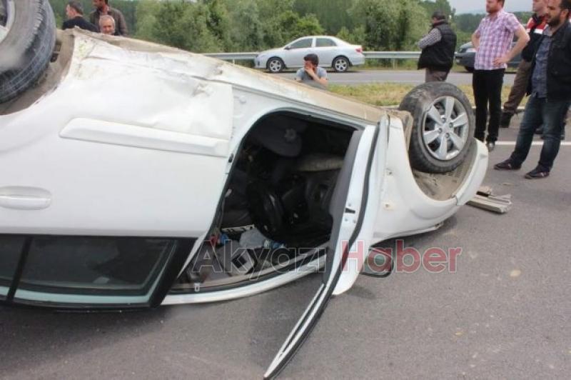 Bayan Sürücü Hakimiyetini Kaybederek Takla Attı