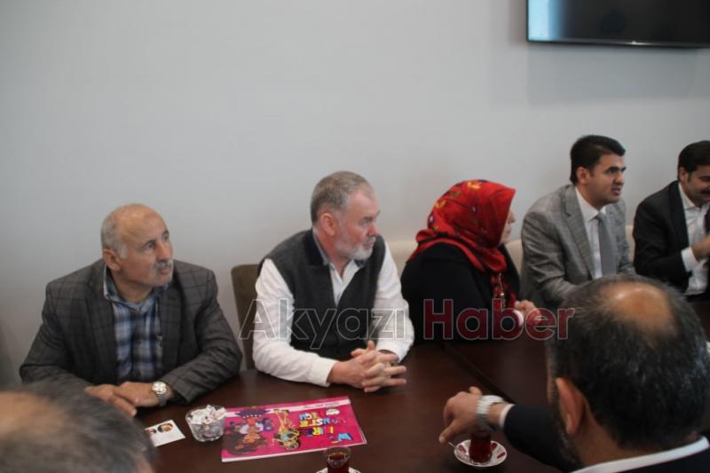 Bayrak Sergisi Törenle Açıldı 