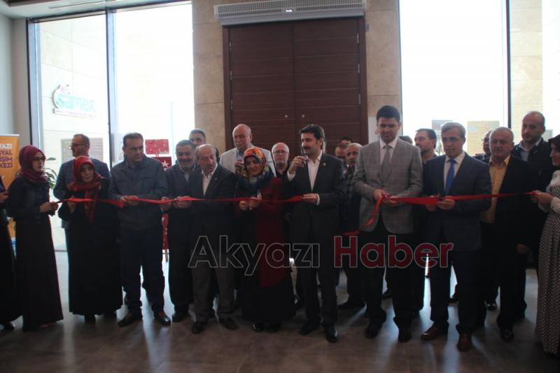 Bayrak Sergisi Törenle Açıldı 