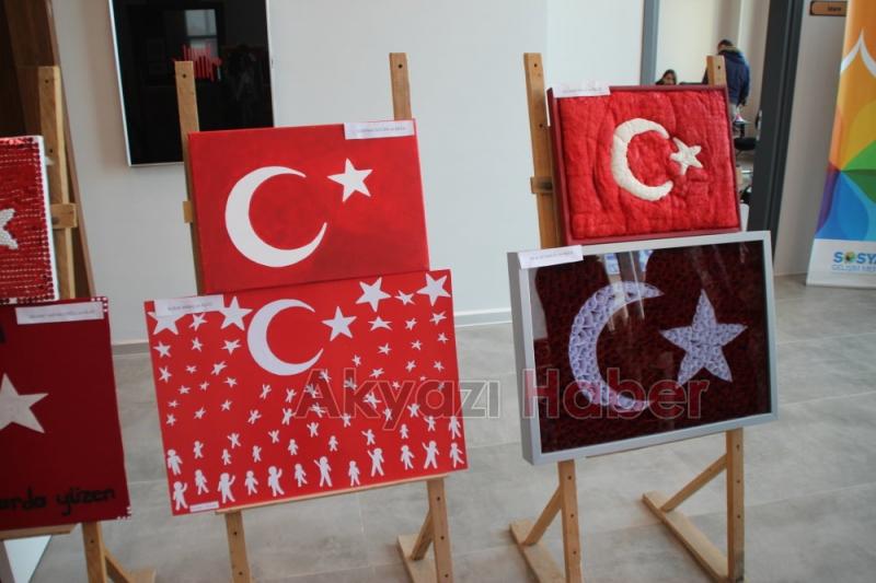 Bayrak Sergisi Törenle Açıldı 