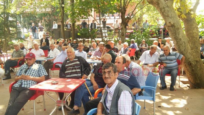 BAYRAKTAR TAŞBURUN VE DOKURCUN MAHALLELERİNDE ÇİFTÇİLERLE BİR ARAYA GELDİ